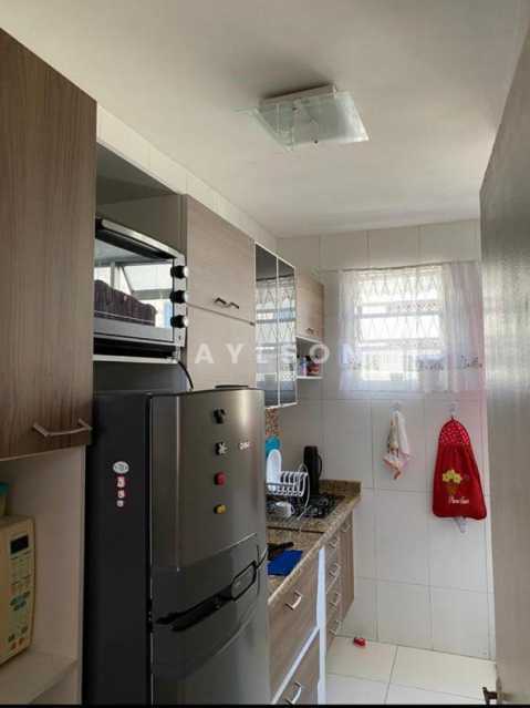 Apartamento à venda com 2 quartos, 60m² - Foto 9