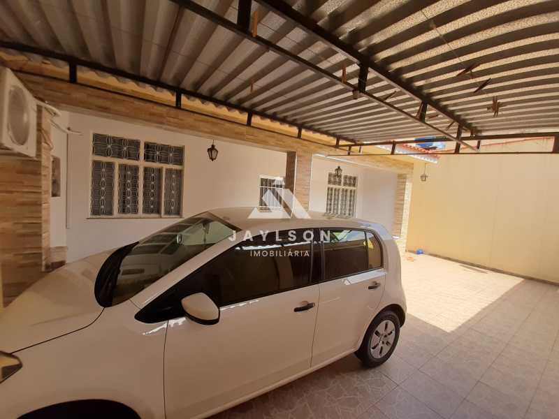 Casa à venda com 2 quartos, 135m² - Foto 2