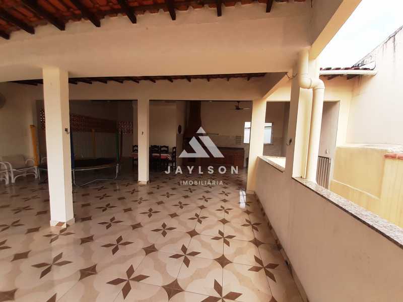 Casa à venda com 2 quartos, 135m² - Foto 10