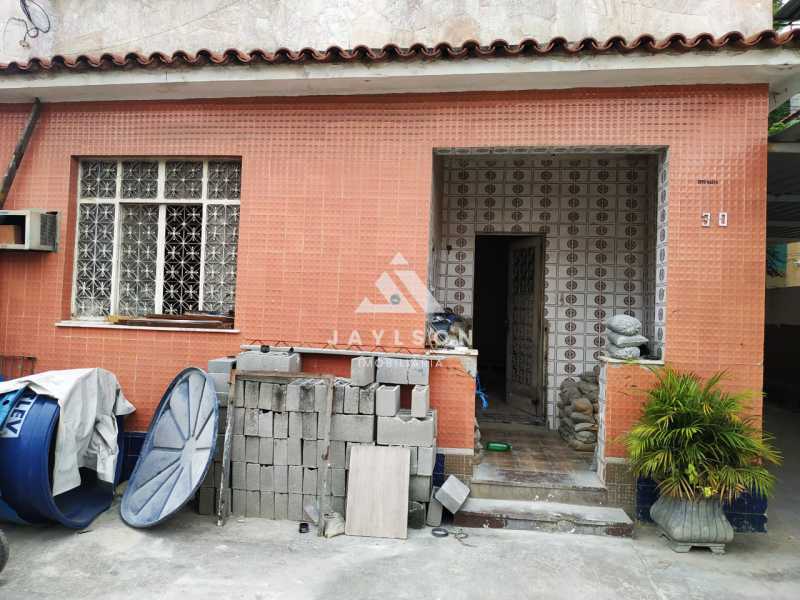 Casa à venda com 3 quartos, 97m² - Foto 29