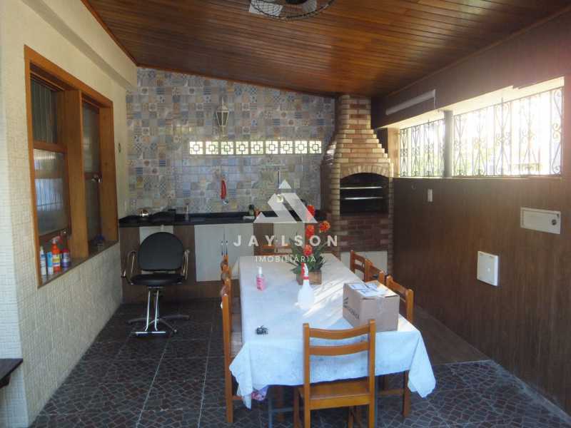 Casa à venda com 4 quartos, 110m² - Foto 29