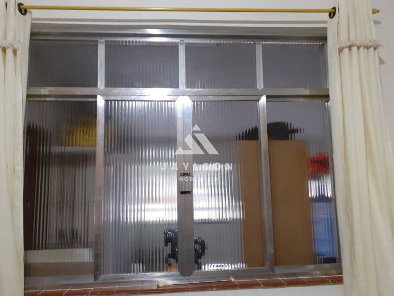 Apartamento à venda com 2 quartos, 42m² - Foto 18