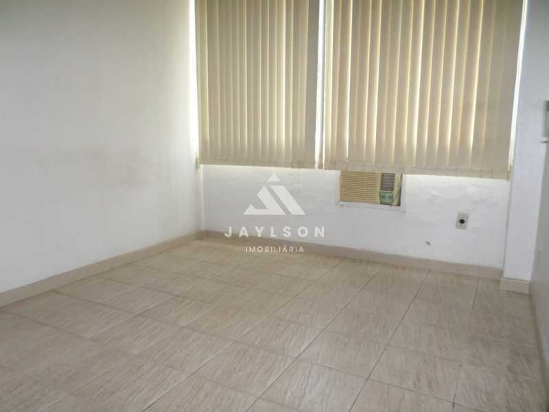 Apartamento à venda com 2 quartos, 65m² - Foto 4