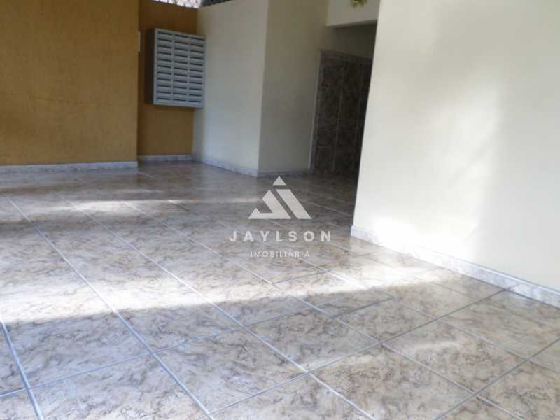 Apartamento à venda com 2 quartos, 65m² - Foto 15