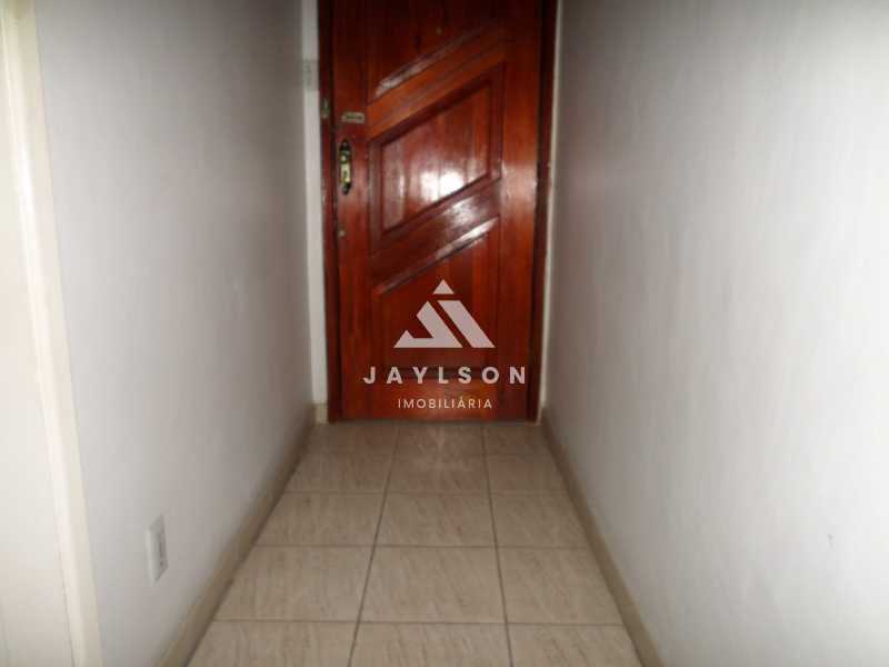 Apartamento à venda com 2 quartos, 65m² - Foto 3