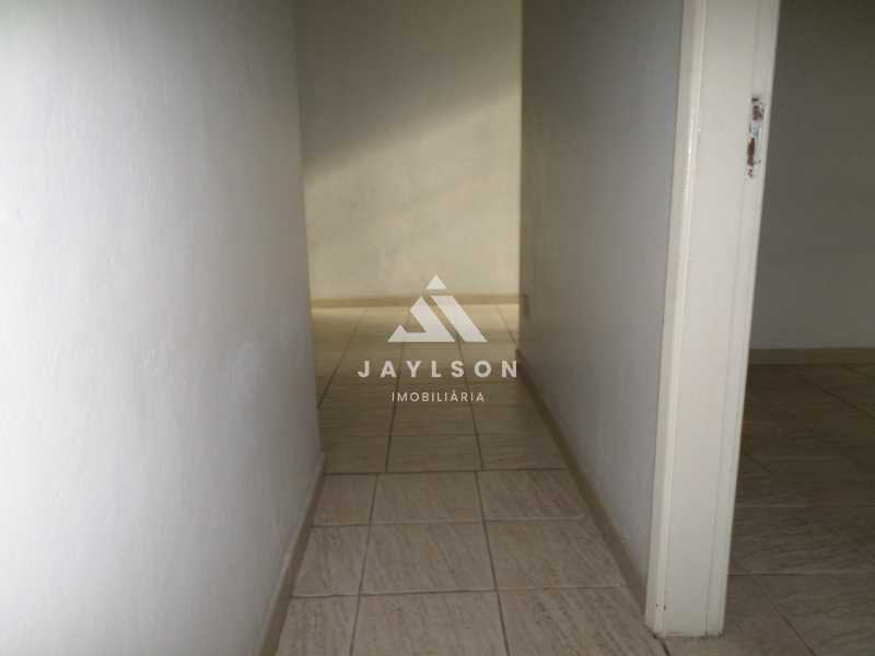 Apartamento à venda com 2 quartos, 65m² - Foto 2