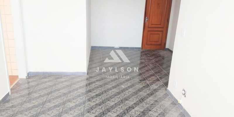 Apartamento à venda com 2 quartos, 60m² - Foto 1