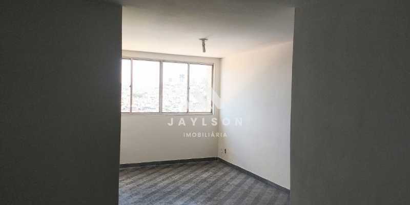 Apartamento à venda com 2 quartos, 60m² - Foto 11