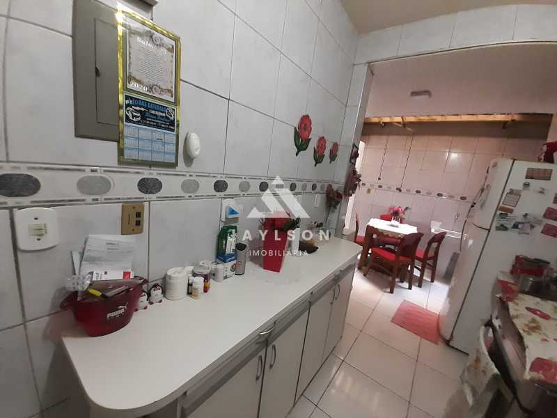 Apartamento à venda com 2 quartos, 70m² - Foto 10