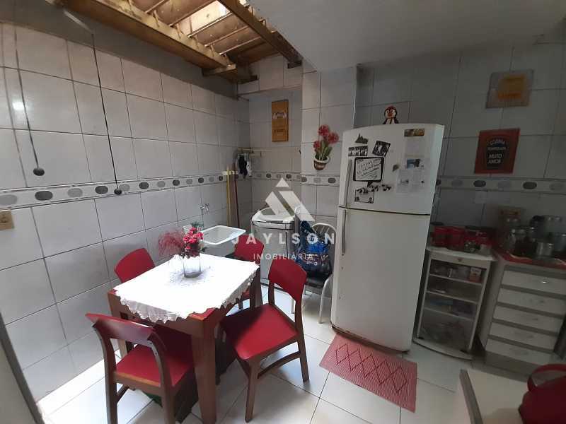 Apartamento à venda com 2 quartos, 70m² - Foto 11