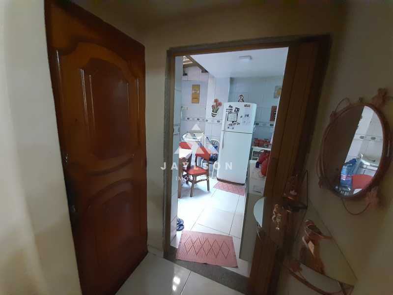 Apartamento à venda com 2 quartos, 70m² - Foto 12