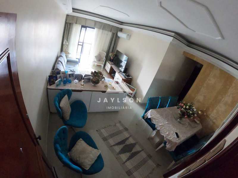 Apartamento à venda com 3 quartos, 115m² - Foto 1