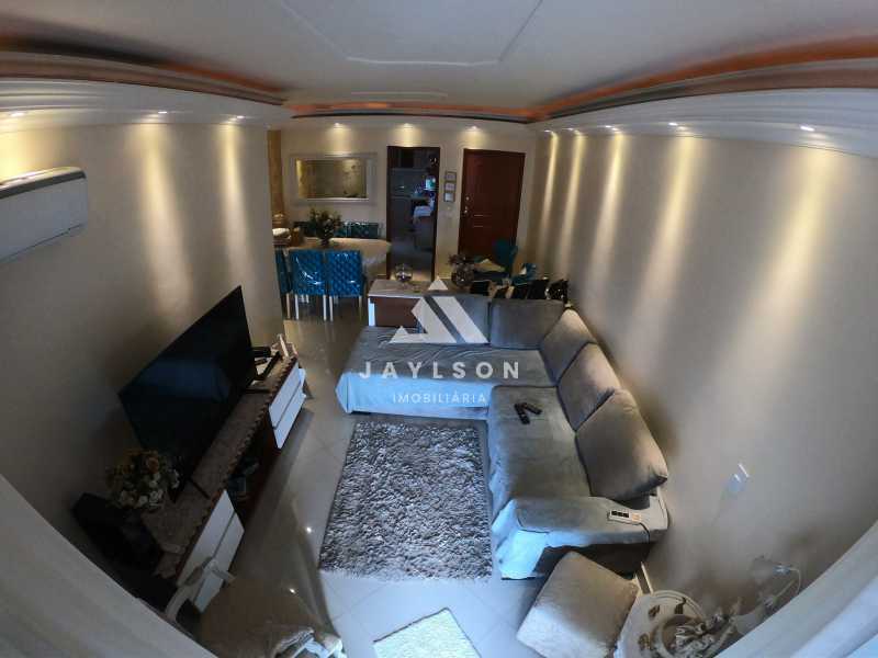 Apartamento à venda com 3 quartos, 115m² - Foto 2