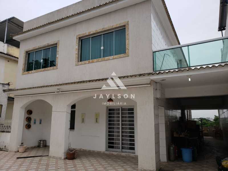 Casa à venda com 3 quartos, 138m² - Foto 2