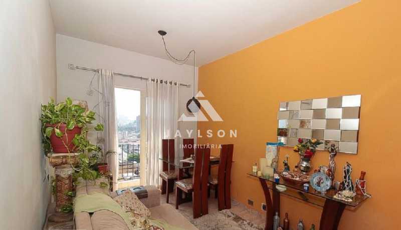 Apartamento à venda com 1 quarto, 45m² - Foto 2