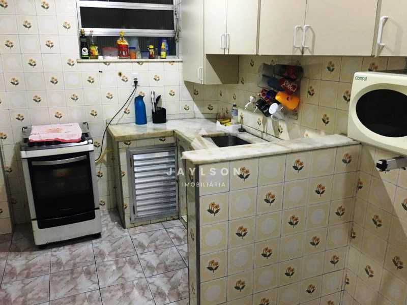 Apartamento à venda com 2 quartos, 85m² - Foto 23