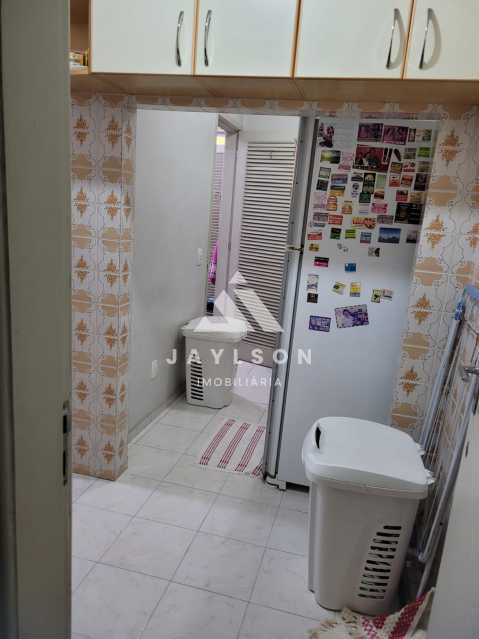 Apartamento à venda com 2 quartos, 60m² - Foto 13