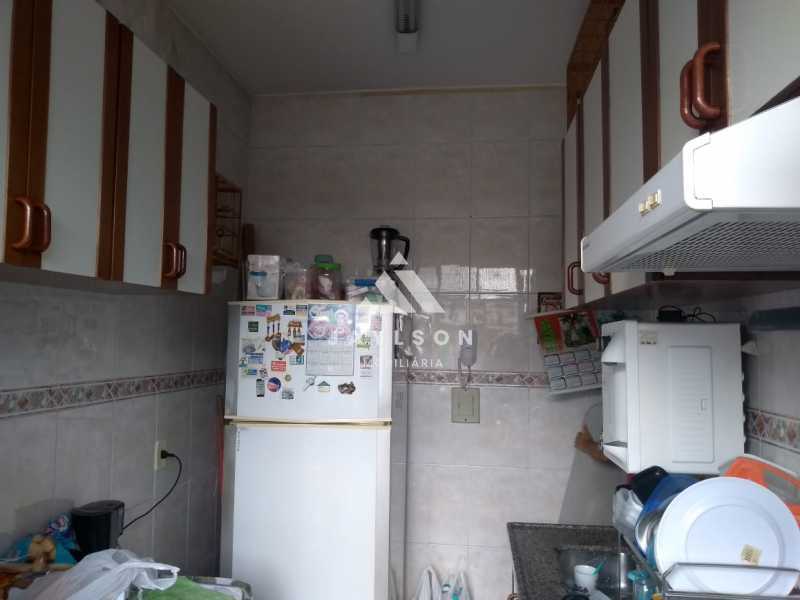 Apartamento à venda com 2 quartos, 56m² - Foto 12