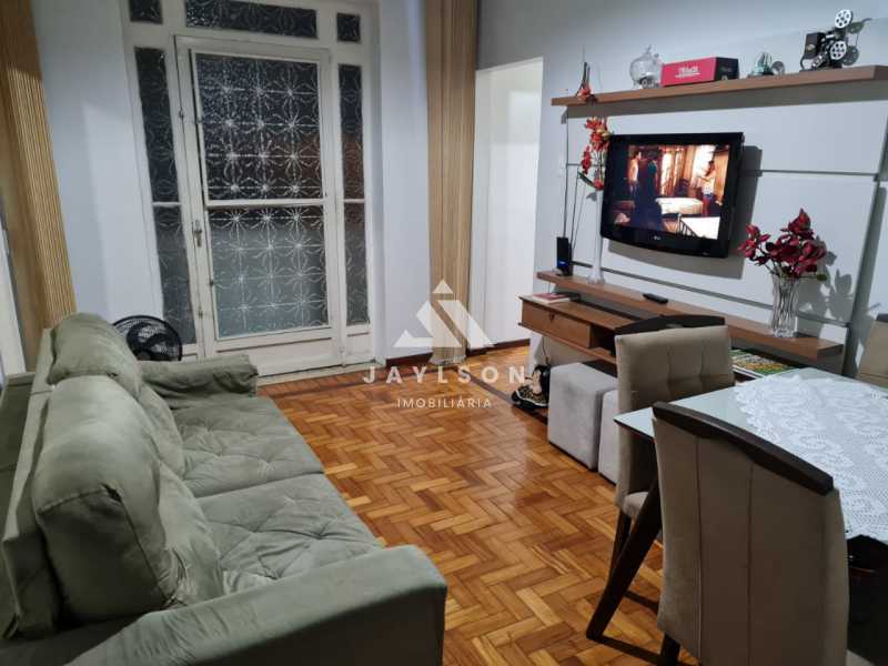 Apartamento à venda com 2 quartos, 60m² - Foto 1