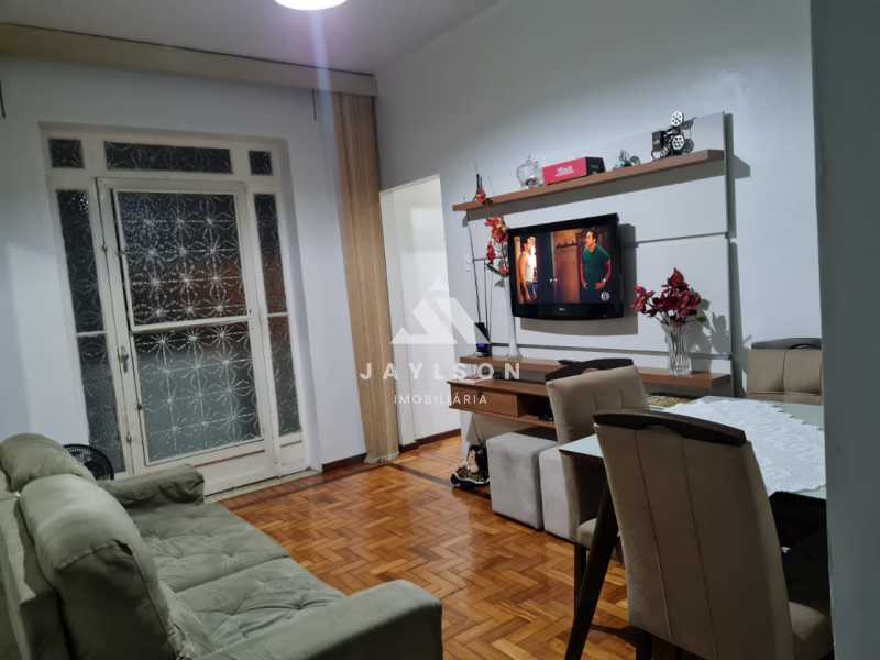 Apartamento à venda com 2 quartos, 60m² - Foto 4