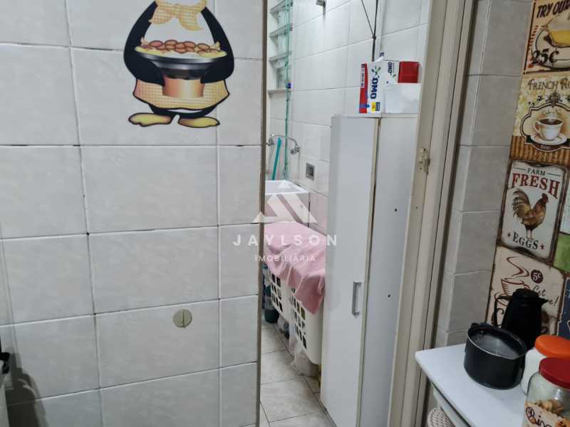 Apartamento à venda com 2 quartos, 60m² - Foto 20