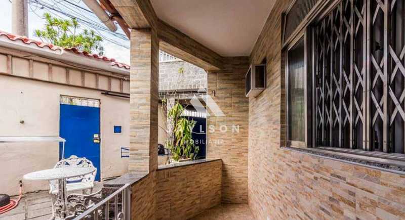 Casa à venda com 5 quartos, 192m² - Foto 21