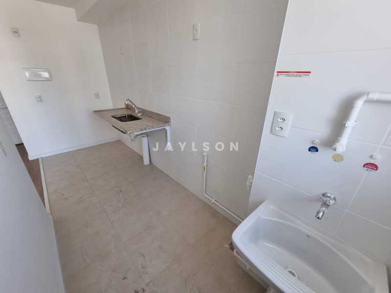 Apartamento à venda com 2 quartos, 60m² - Foto 15