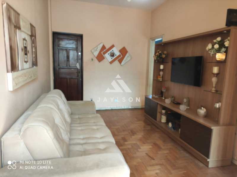 Apartamento à venda com 2 quartos, 62m² - Foto 3