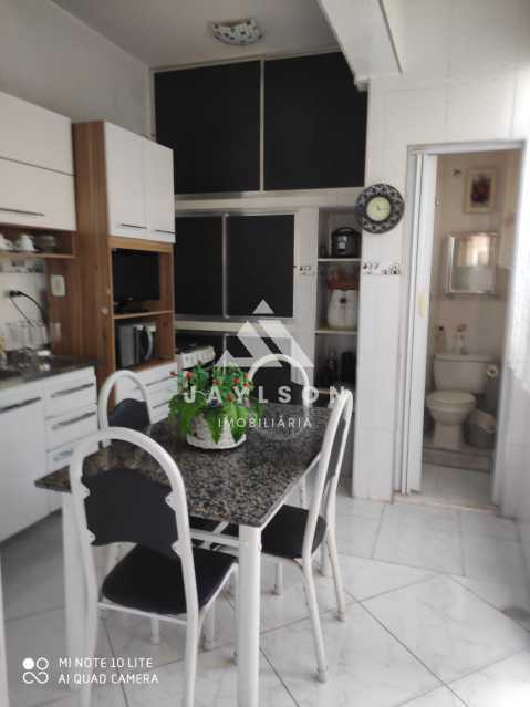 Apartamento à venda com 2 quartos, 62m² - Foto 17