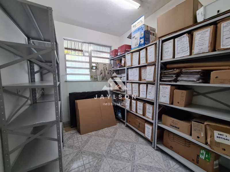 Casa Comercial à venda e aluguel com 5 quartos, 415m² - Foto 13