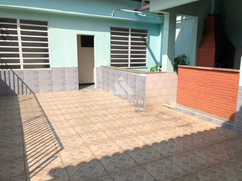 Casa à venda com 7 quartos, 330m² - Foto 21