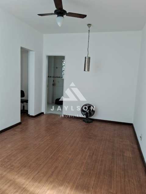 Apartamento à venda com 2 quartos, 75m² - Foto 27