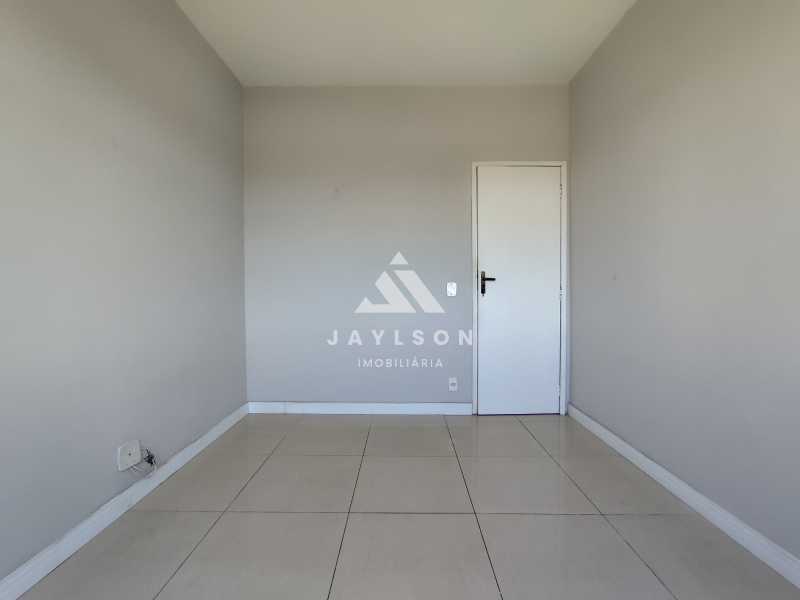 Apartamento para alugar com 2 quartos, 80m² - Foto 8