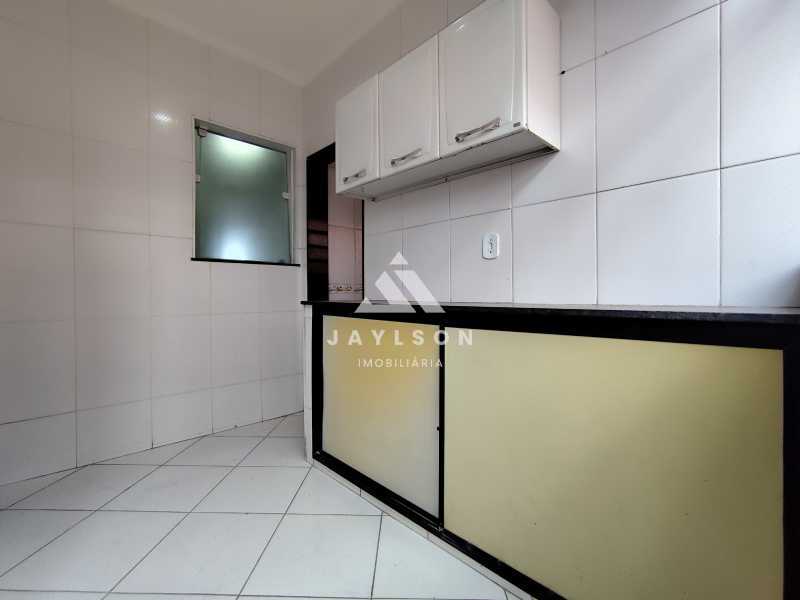 Apartamento para alugar com 2 quartos, 80m² - Foto 18