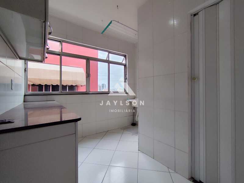 Apartamento para alugar com 2 quartos, 80m² - Foto 17