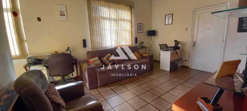 Apartamento à venda com 2 quartos, 79m² - Foto 2