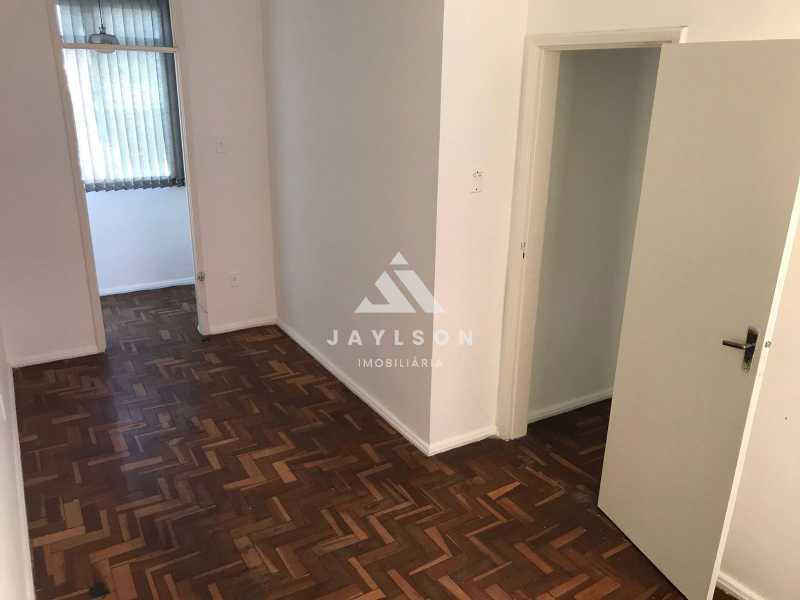 Apartamento à venda com 2 quartos, 65m² - Foto 5