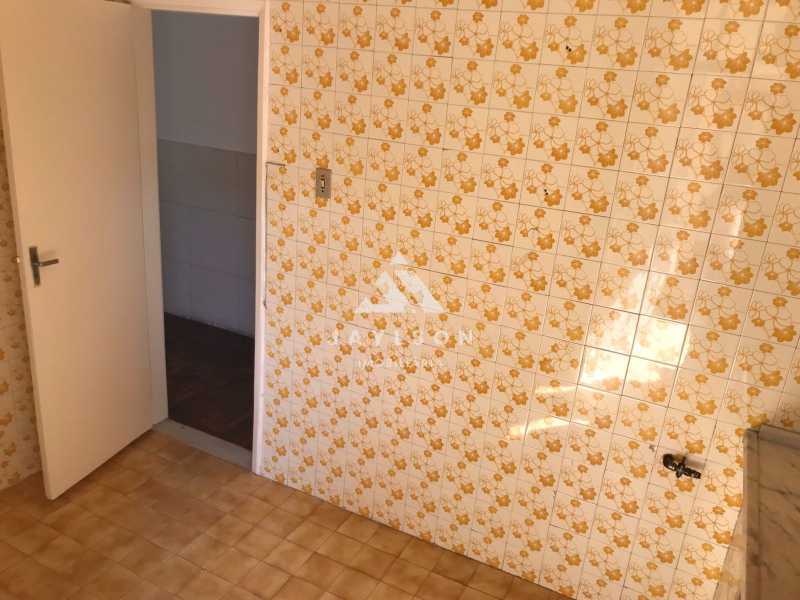 Apartamento à venda com 2 quartos, 65m² - Foto 13