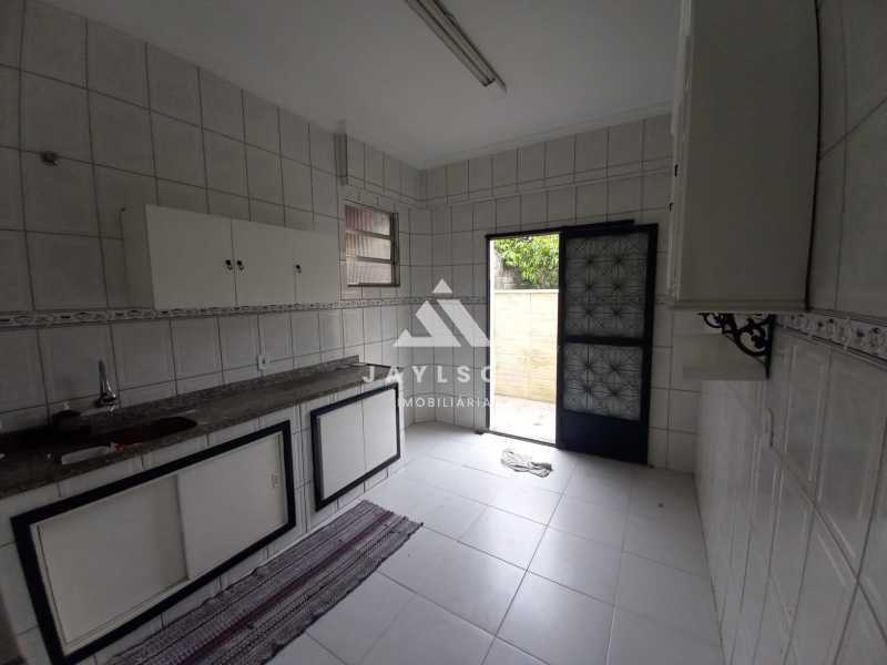 Apartamento à venda com 3 quartos, 74m² - Foto 8