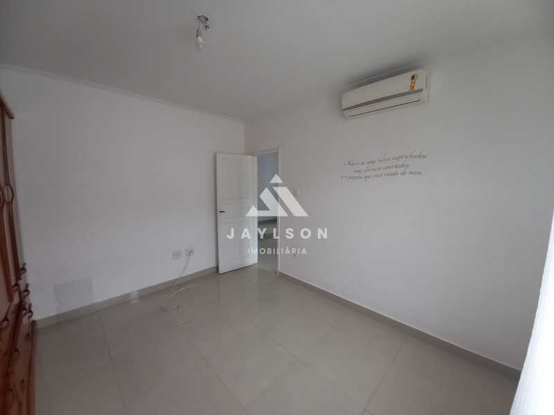 Apartamento à venda com 3 quartos, 74m² - Foto 13