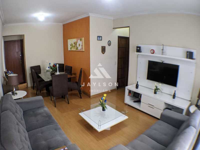 Apartamento à venda com 2 quartos, 67m² - Foto 2