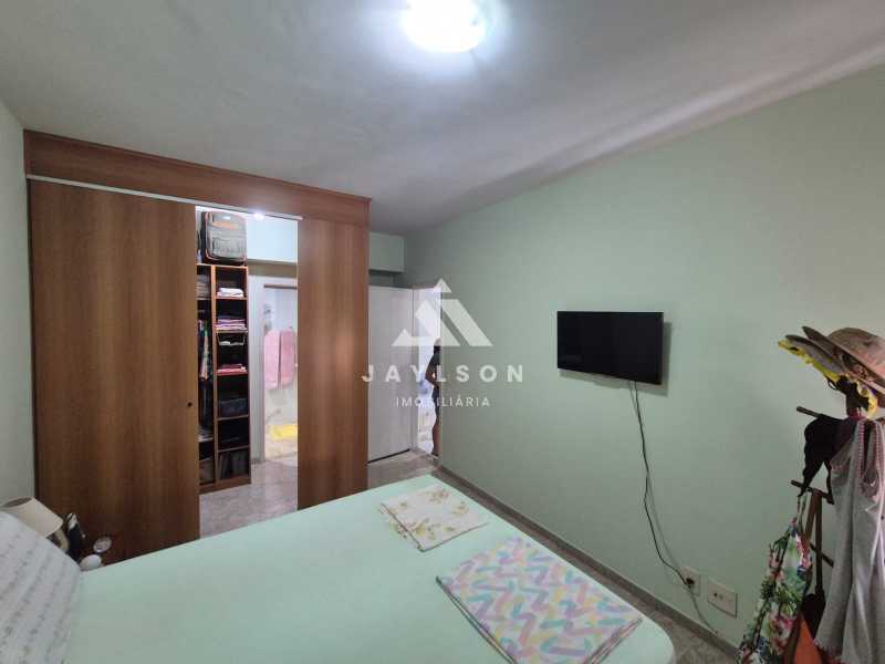 Apartamento à venda com 2 quartos, 95m² - Foto 12