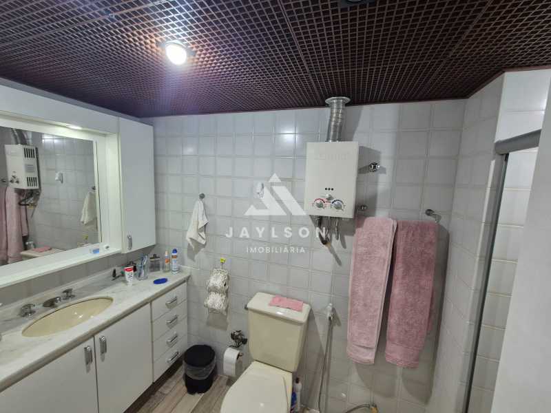 Apartamento à venda com 2 quartos, 95m² - Foto 28