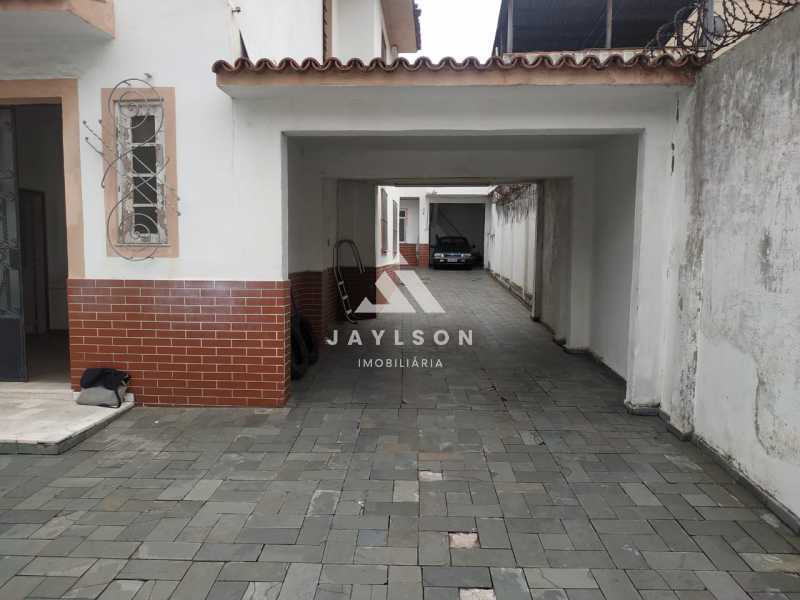 Casa à venda com 5 quartos, 154m² - Foto 24