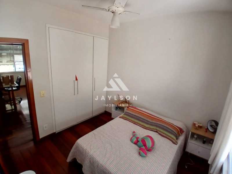 Apartamento à venda com 2 quartos, 75m² - Foto 8