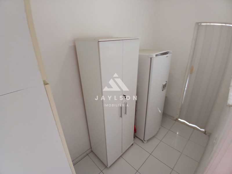 Apartamento à venda com 2 quartos, 75m² - Foto 22