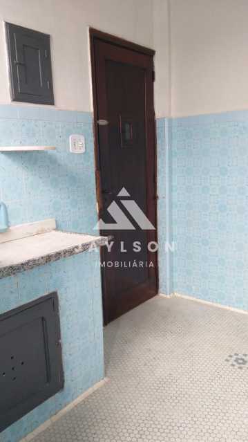 Apartamento à venda com 2 quartos, 50m² - Foto 15