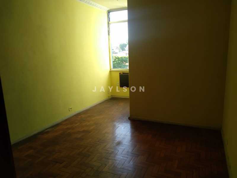 Apartamento à venda com 2 quartos, 72m² - Foto 8