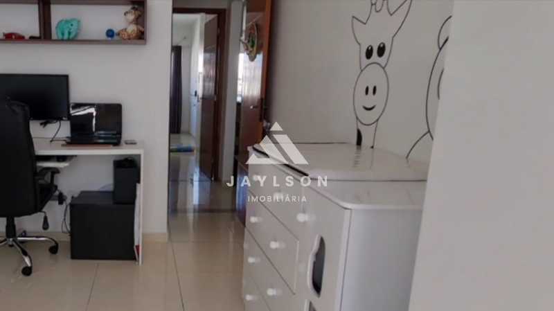 Apartamento à venda com 2 quartos, 70m² - Foto 4