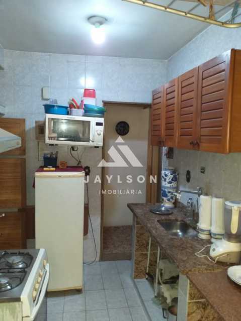 Apartamento à venda com 2 quartos, 80m² - Foto 14